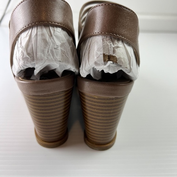 LifeStride Blaze Women's size 9.5 Beige Slingback Wedge Sandals - Picture 3 of 12